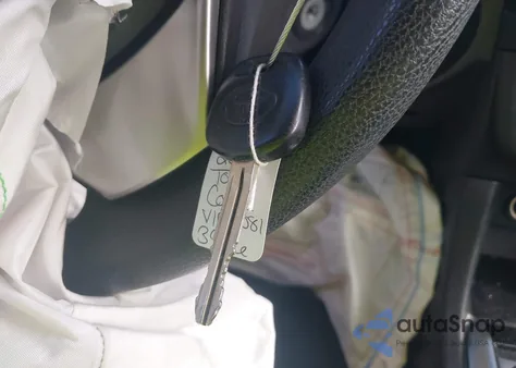 2015 Toyota Corolla L из США, поврежденный, VIN 2T1BURHE0FC390081